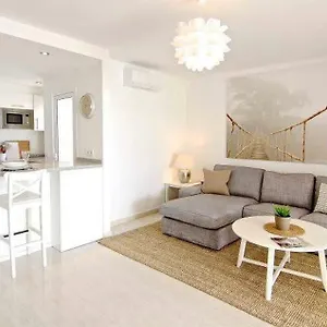 luxury-apartment-suite-los-charcos-111.in-canary-islands.com/