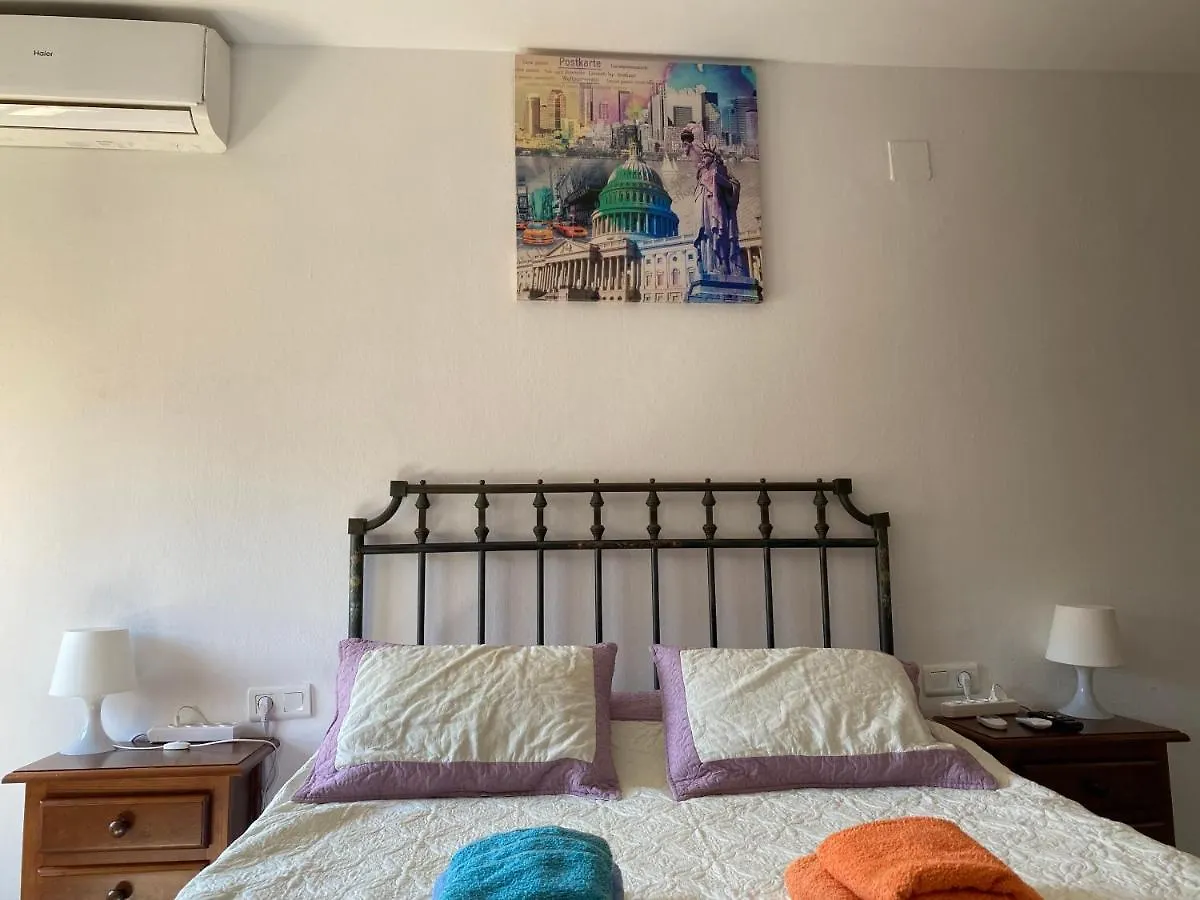 Málaga Centro habitaciones privada en apartamento compartidos Alloggio in famiglia